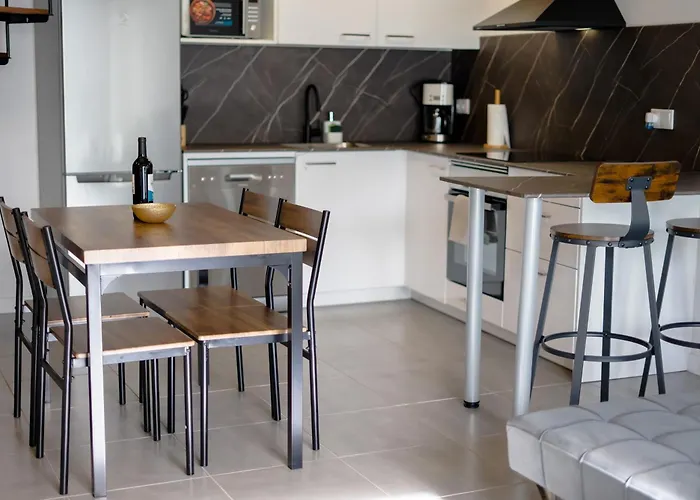 Casa Luna Rural Con Piscina Y Jardín * Ourense