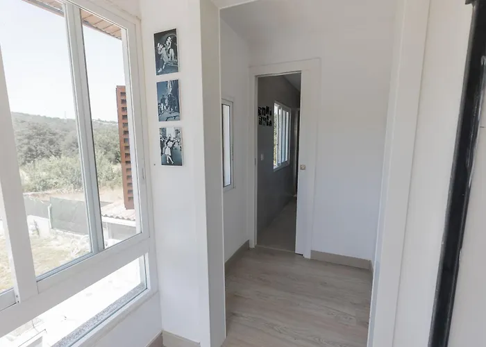 Casa de Férias Casa Luna Rural Con Piscina Y Jardín Ourense
